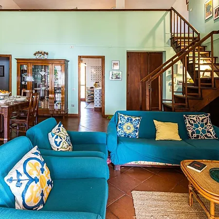 Villa Elegante Panoramica Con Giardino E Idromassaggio A 10 Minuti Dal Mare
