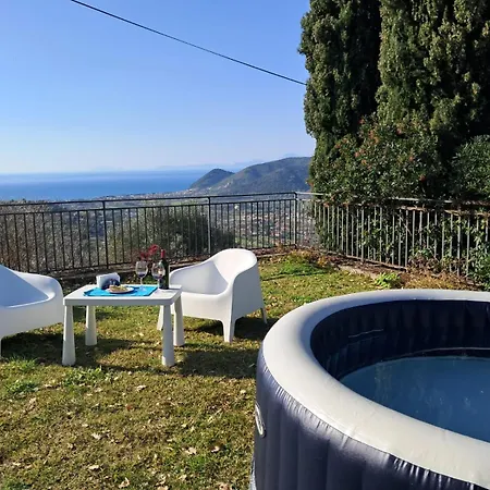 Villa Elegante Panoramica Con Giardino E Idromassaggio A 10 Minuti Dal Mare